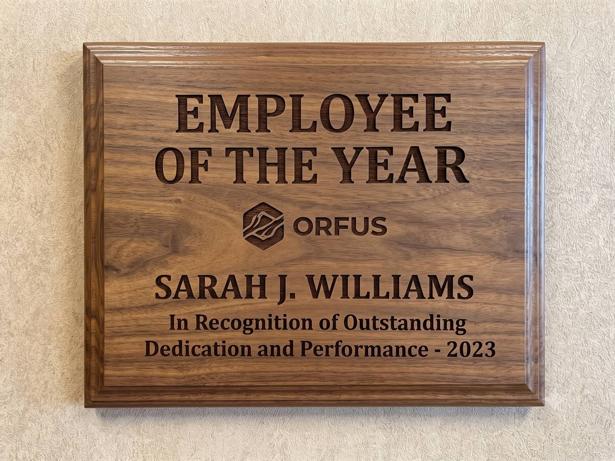 Engraved walnut recognition plaque